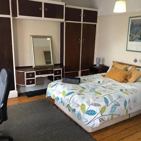 Bed and Breakfast Dove Μπρίστολ
